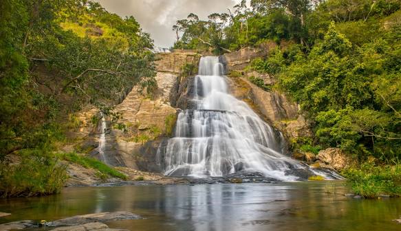 Ella Diyaluma Falls Photo